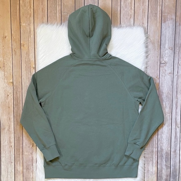 The North Face Women’s Half Dome Hoodie Luxe - Picture 3 of 6